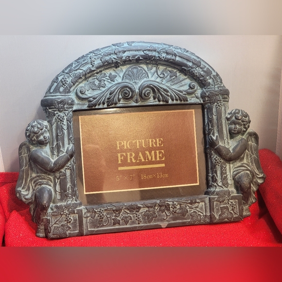 Gothic Angels/Cherub Patina Style Picture Frame 5x7 - Picture 1 of 10